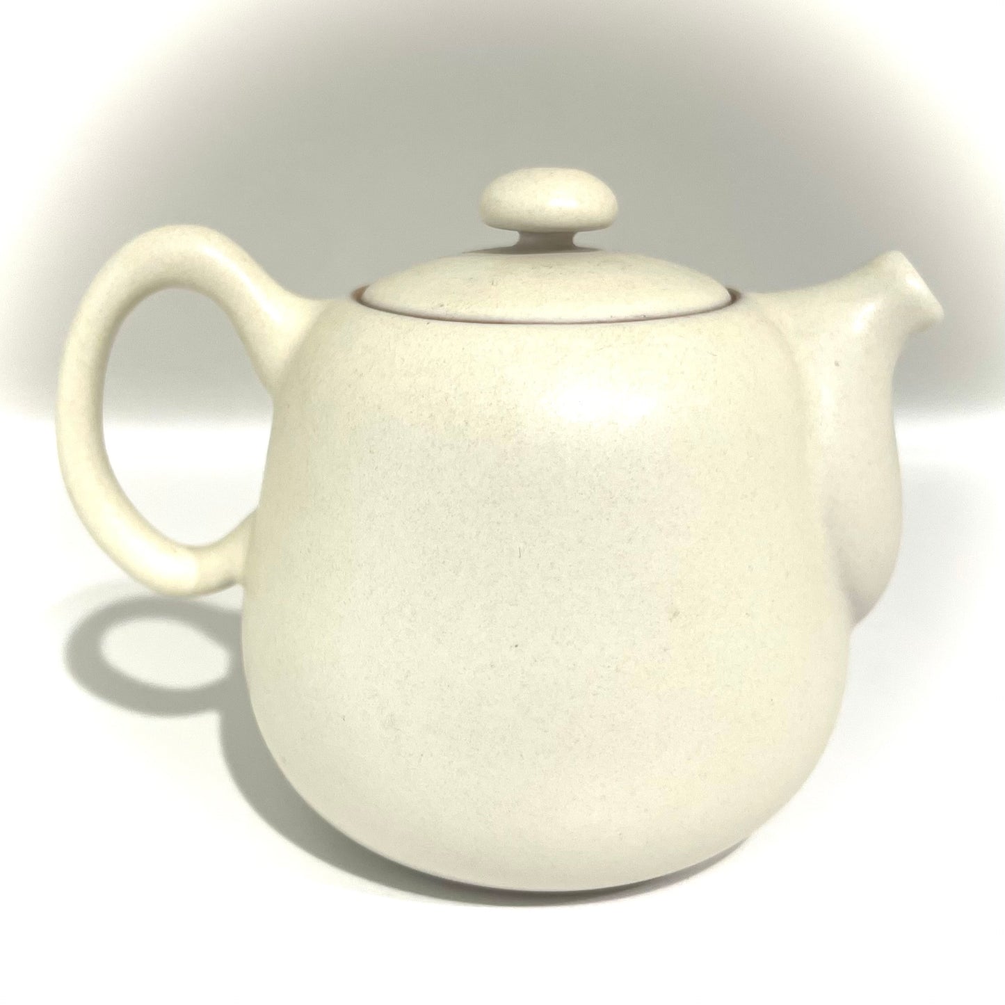 Lin's Ceramics “White Pear”