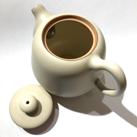 Lin's Ceramics “White Pear”